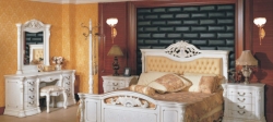 Спальня CASADECO 902, белая с мягким изголовьем